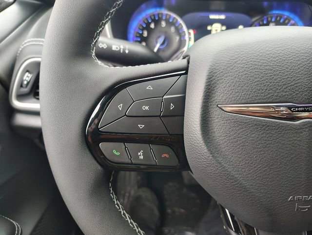 New 2026 Chrysler Pacifica Select w/ S Appearance Package FWD image 16