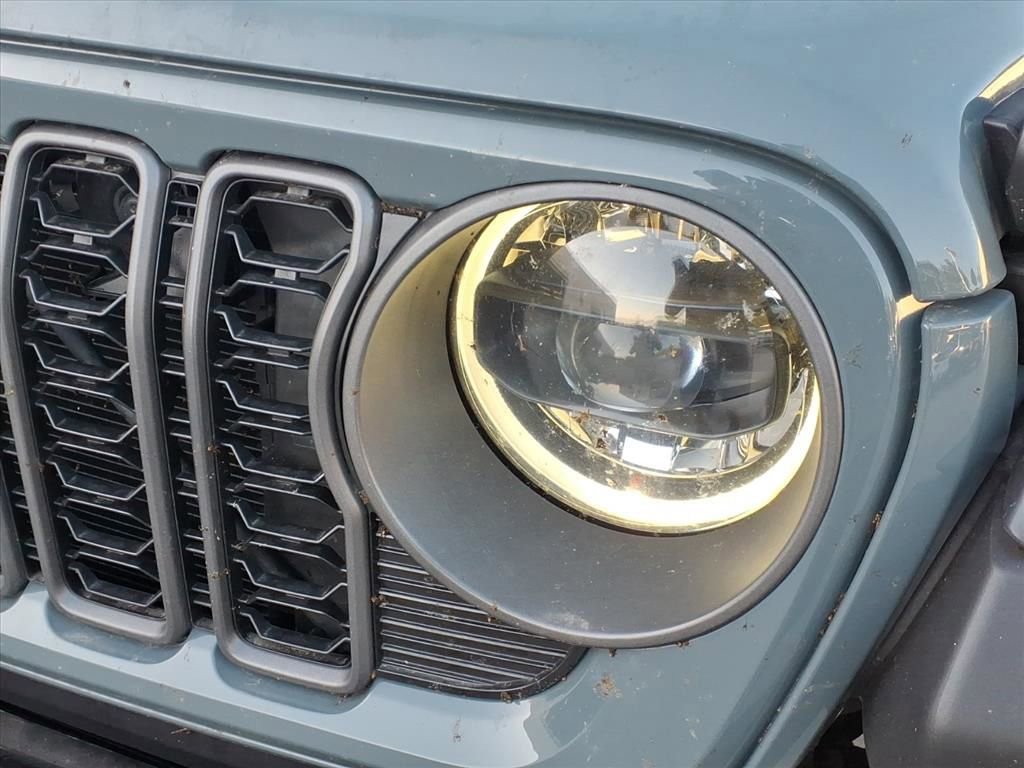 Used 2026 Jeep Gladiator Rubicon AWD/4WD image 7