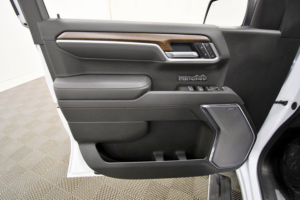Used 2026 Chevrolet Silverado 1500 High Country image 13
