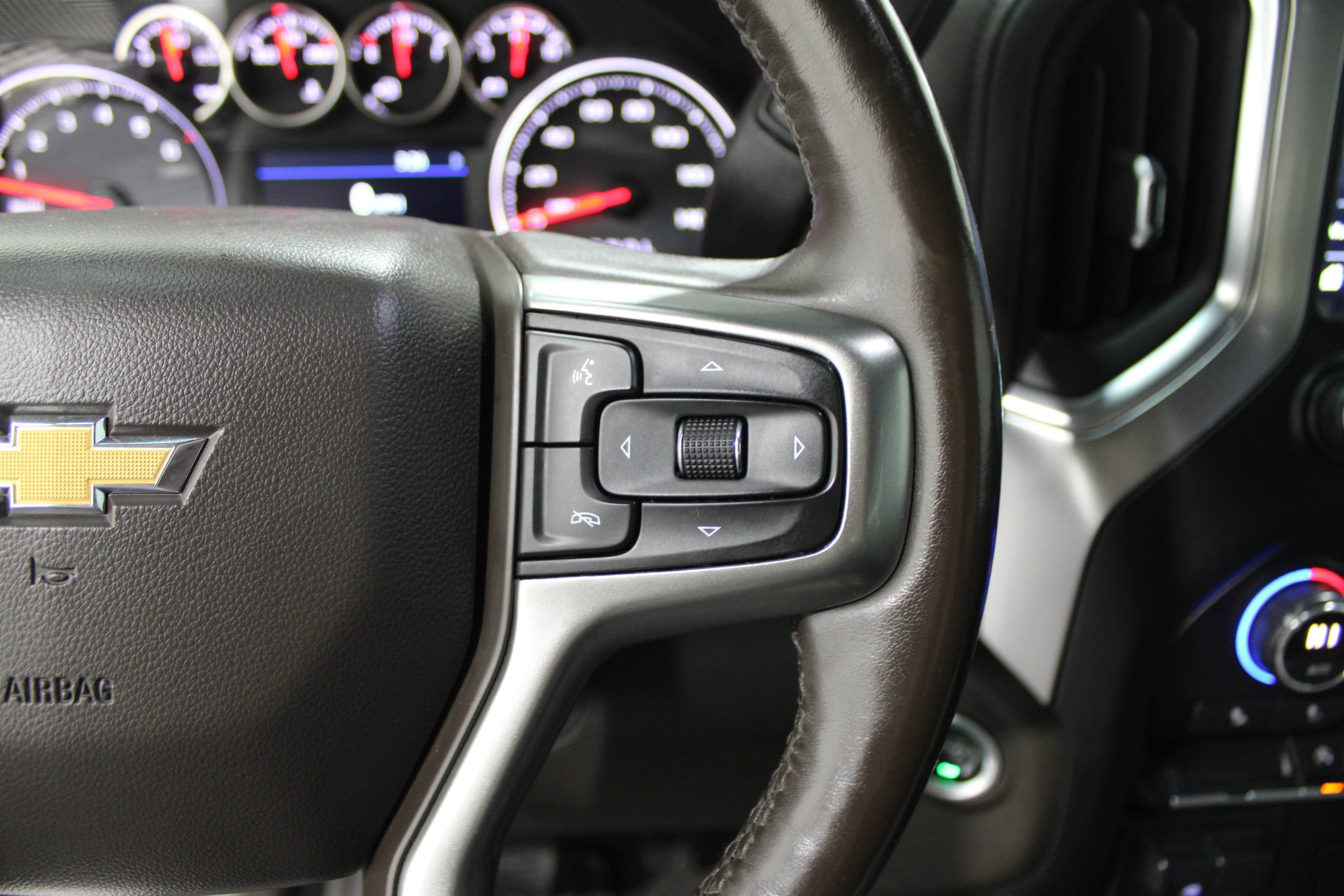 Used 2020 Chevrolet Silverado 1500 LT w/ Texas Edition image 12