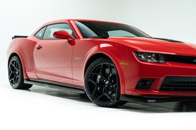Used 2015 Chevrolet Camaro Z/28 RWD image 3