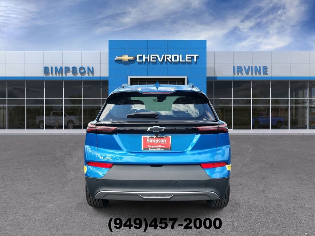 Used 2022 Chevrolet Bolt EUV Premier w/ Sun & Sound Package FWD image 7