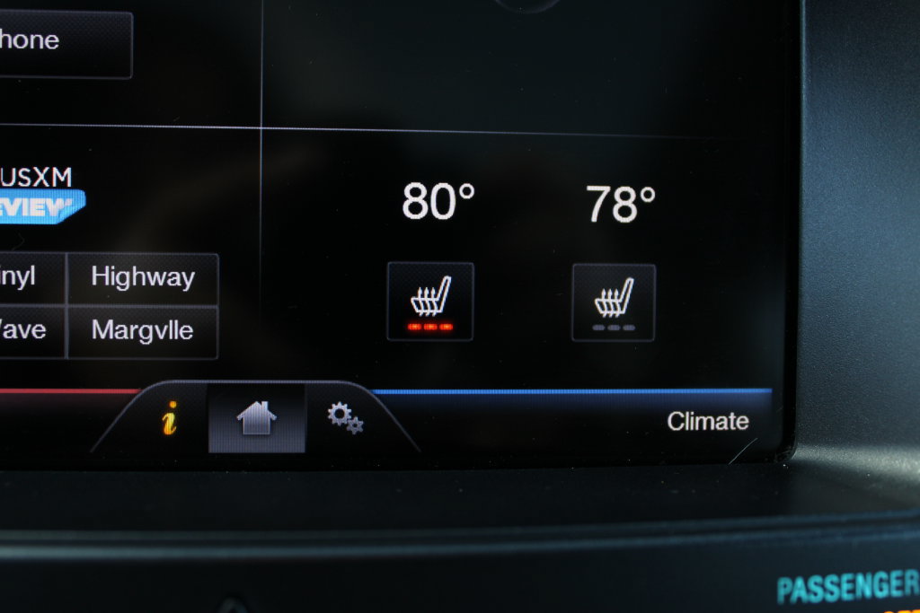 Used 2013 Ford Edge Limited FWD image 4