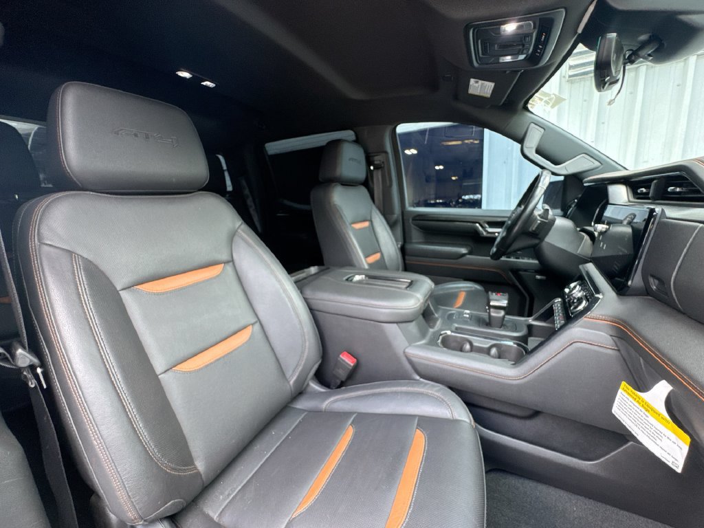 Used 2022 GMC Sierra 1500 AT4 w/ Technology Package AWD/4WD image 31