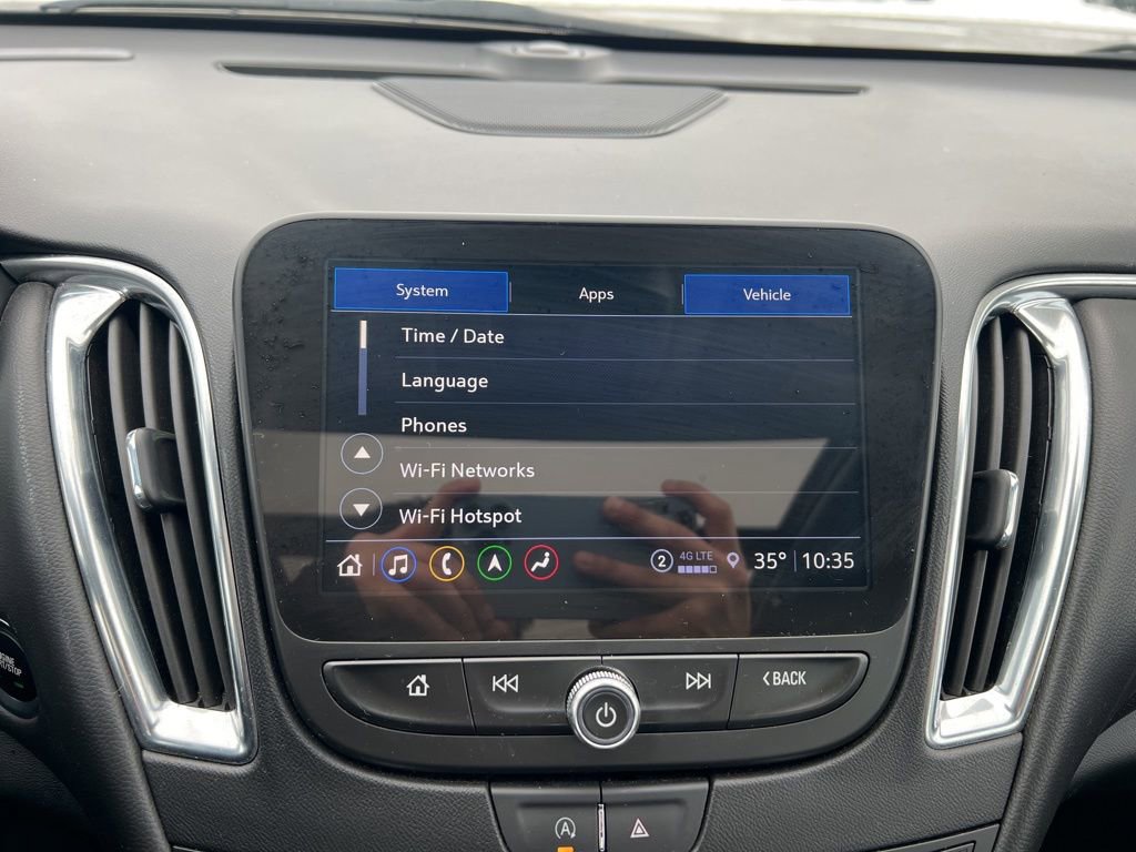 Used 2024 Chevrolet Malibu LT image 19