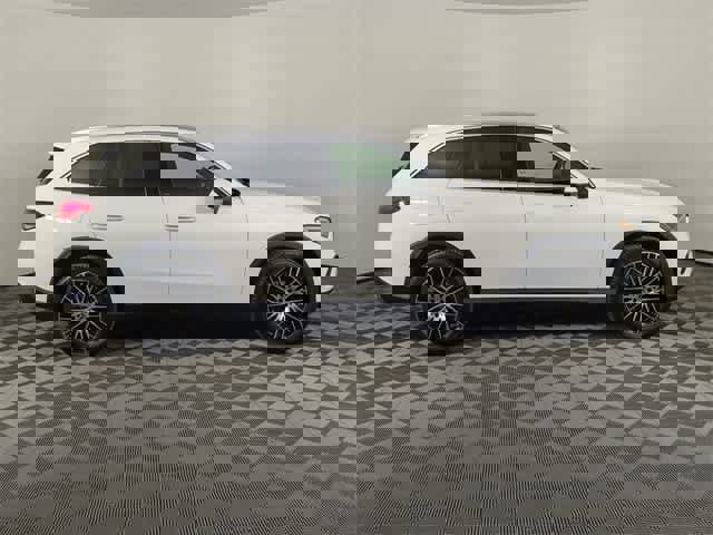 Certified 2026 Mercedes-Benz GLC 300 4MATIC image 6