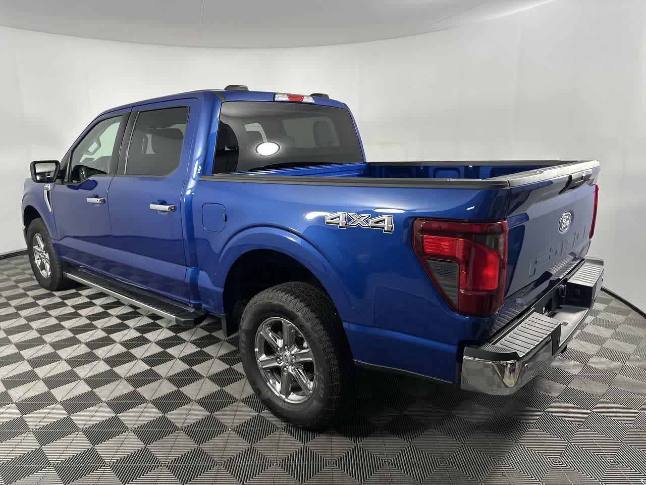 Used 2025 Ford F150 XLT w/ Equipment Group 301A Standard AWD/4WD image 6
