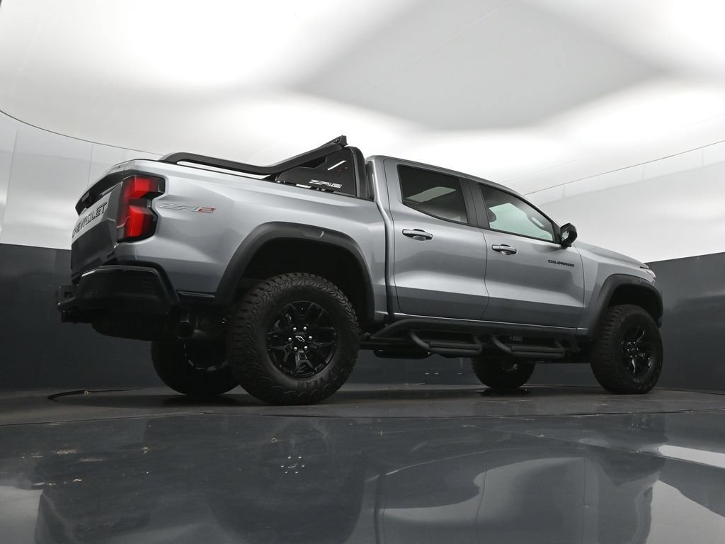 New 2026 Chevrolet Colorado ZR2 w/ Midnight Edition AWD/4WD image 44