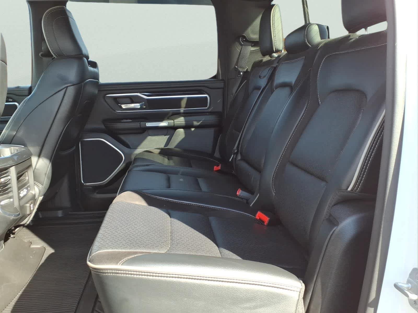 Used 2022 RAM 1500 Laramie AWD/4WD image 29