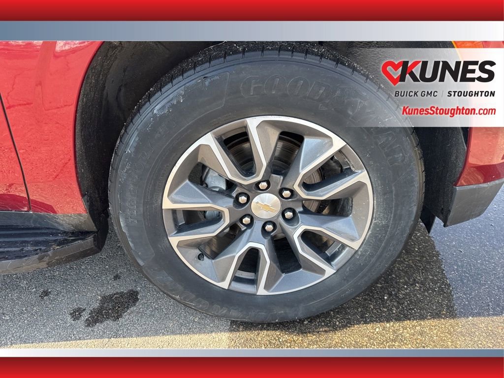 Used 2021 Chevrolet Suburban LT w/ LT Signature Plus Package AWD/4WD image 14