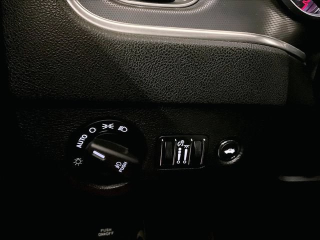 Used 2016 Dodge Charger R/T RWD image 30