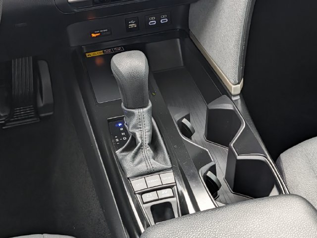 Used 2025 Toyota Camry LE w/ Convenience Package FWD image 14