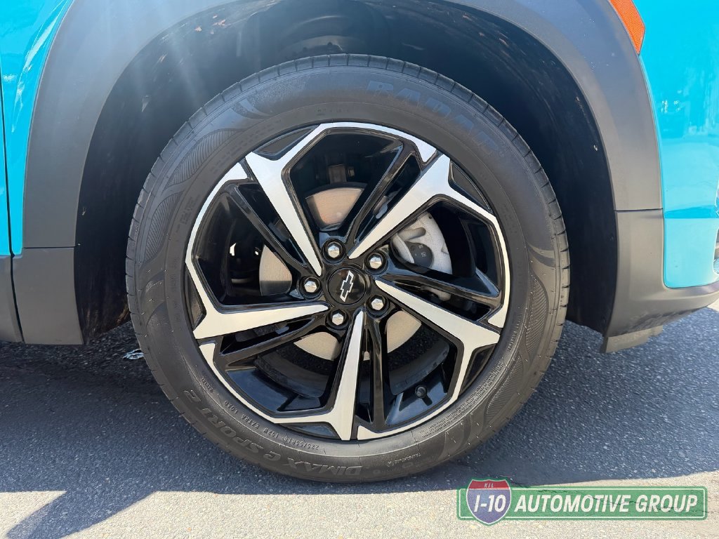 Used 2021 Chevrolet TrailBlazer RS w/ Sun and Liftgate Package FWD image 12