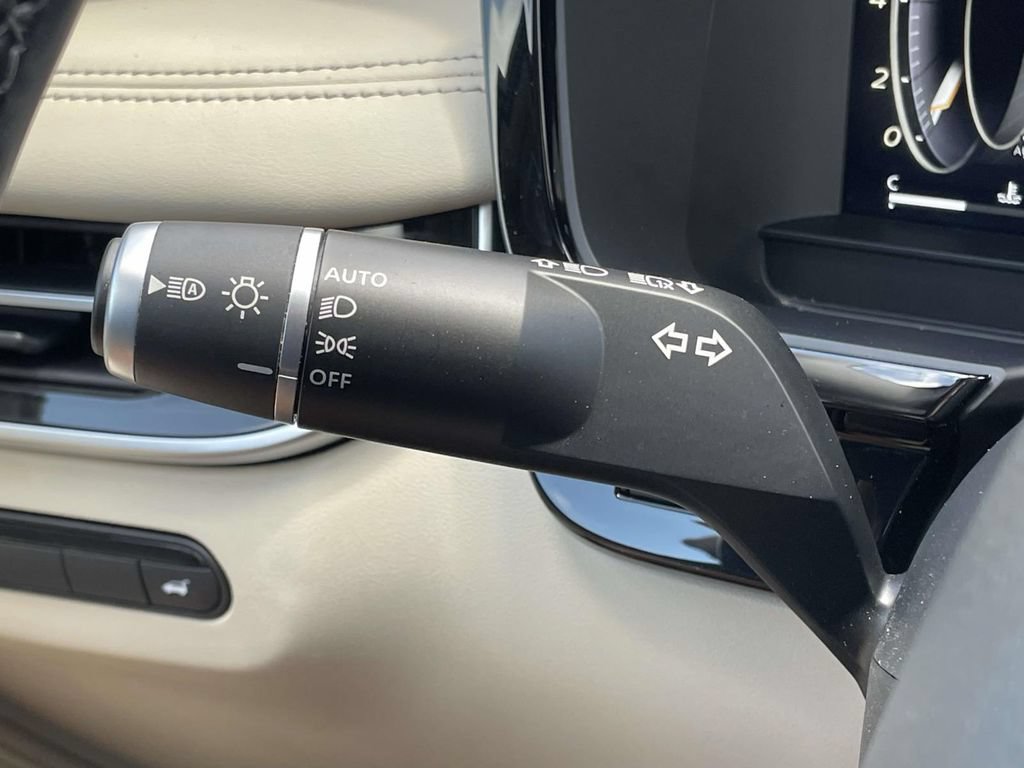 Used 2025 INFINITI QX60 Sensory AWD/4WD image 13