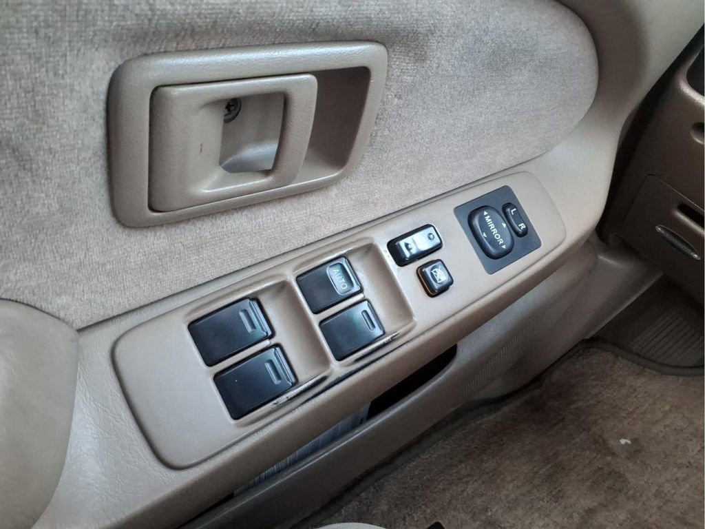 Used 2002 Toyota Tacoma PreRunner RWD image 27