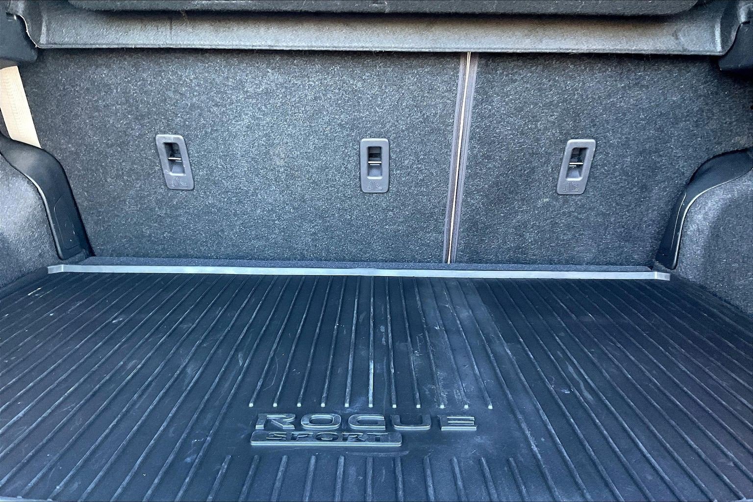 Used 2022 Nissan Rogue Sport SL image 23