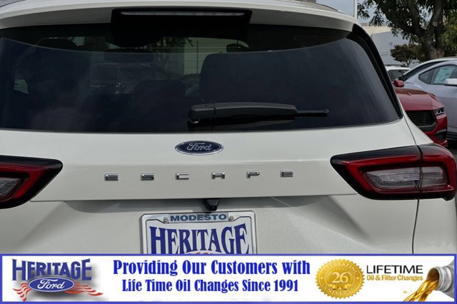New 2024 Ford Escape SE w/ PHEV Premium Package image 23