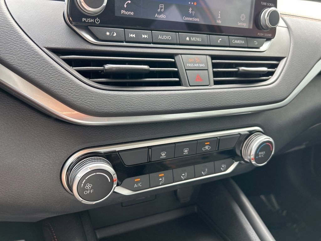 Certified 2021 Nissan Altima 2.5 SR FWD image 37