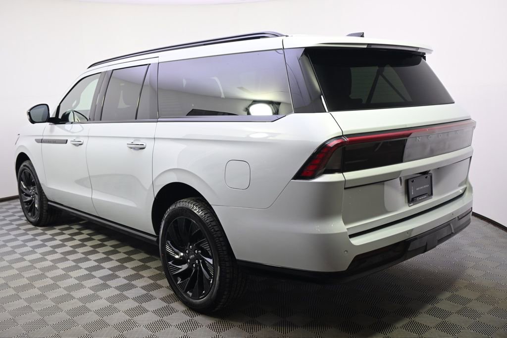New 2025 Lincoln Navigator L Reserve w/ Jet Appearance Package image 3