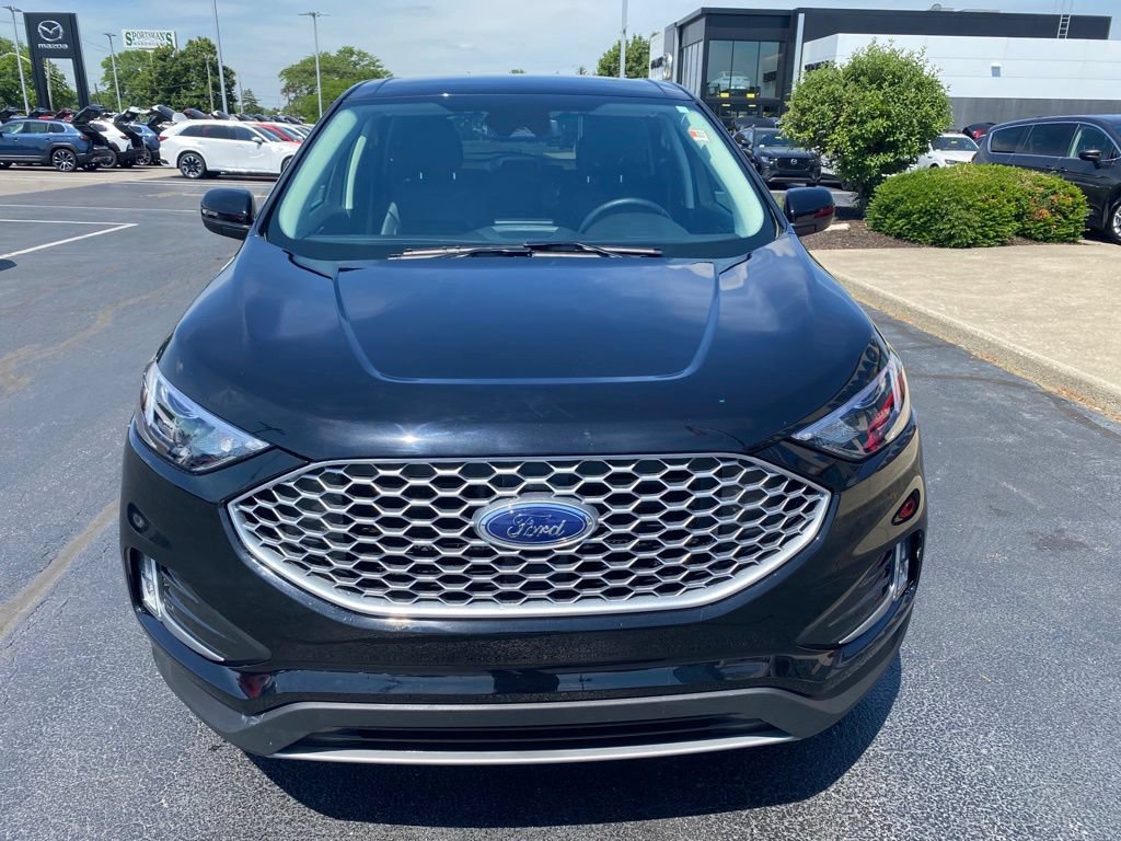 Used 2024 Ford Edge SEL w/ Convenience Package AWD/4WD image 3