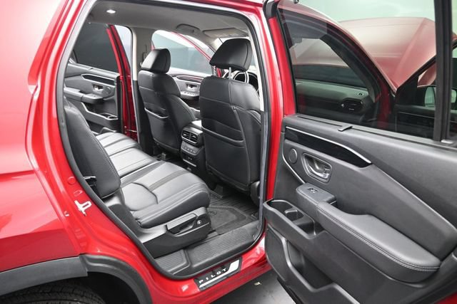 Certified 2025 Honda Pilot EX-L image 19