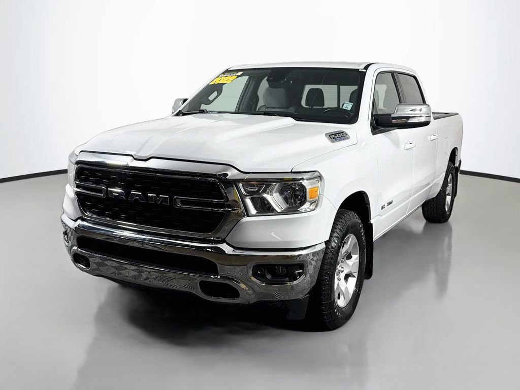 Used 2022 RAM 1500 Big Horn AWD/4WD image 3