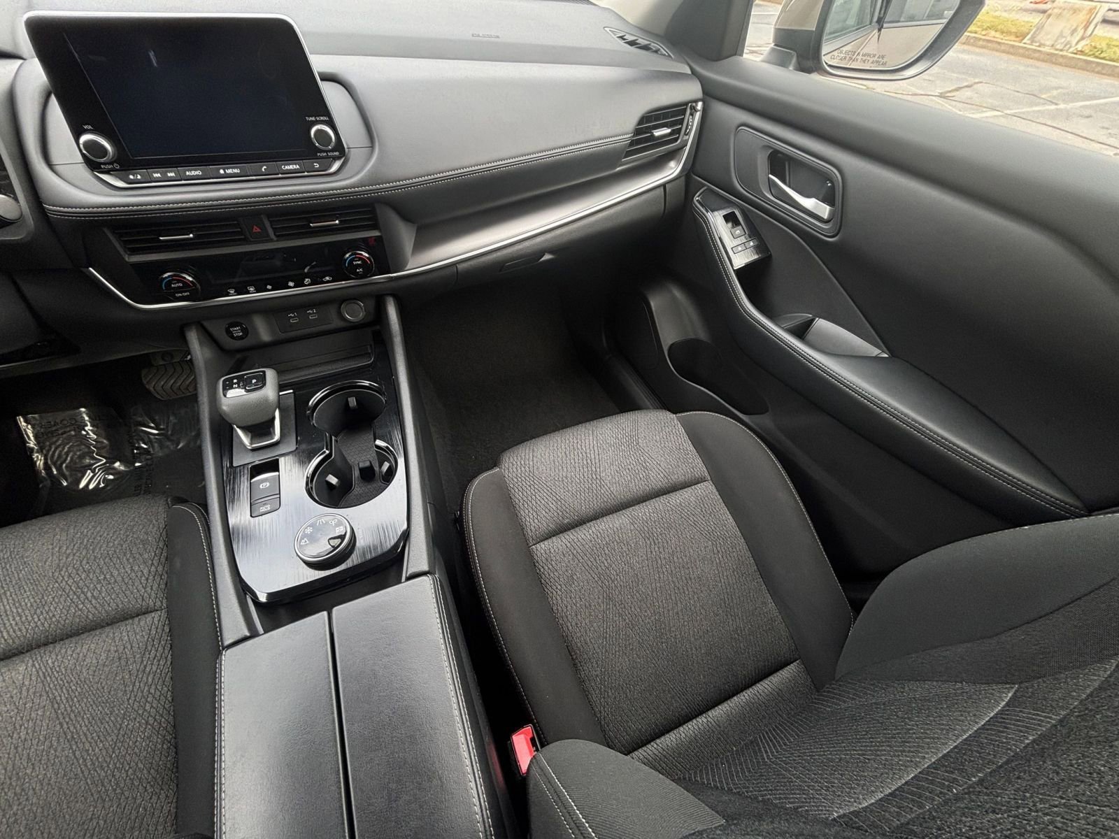 Used 2025 Nissan Rogue SV AWD/4WD image 41