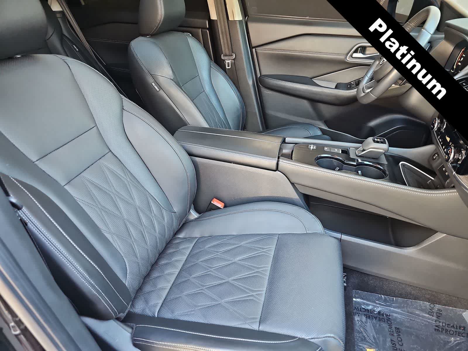 Used 2024 Nissan Rogue Platinum FWD image 18