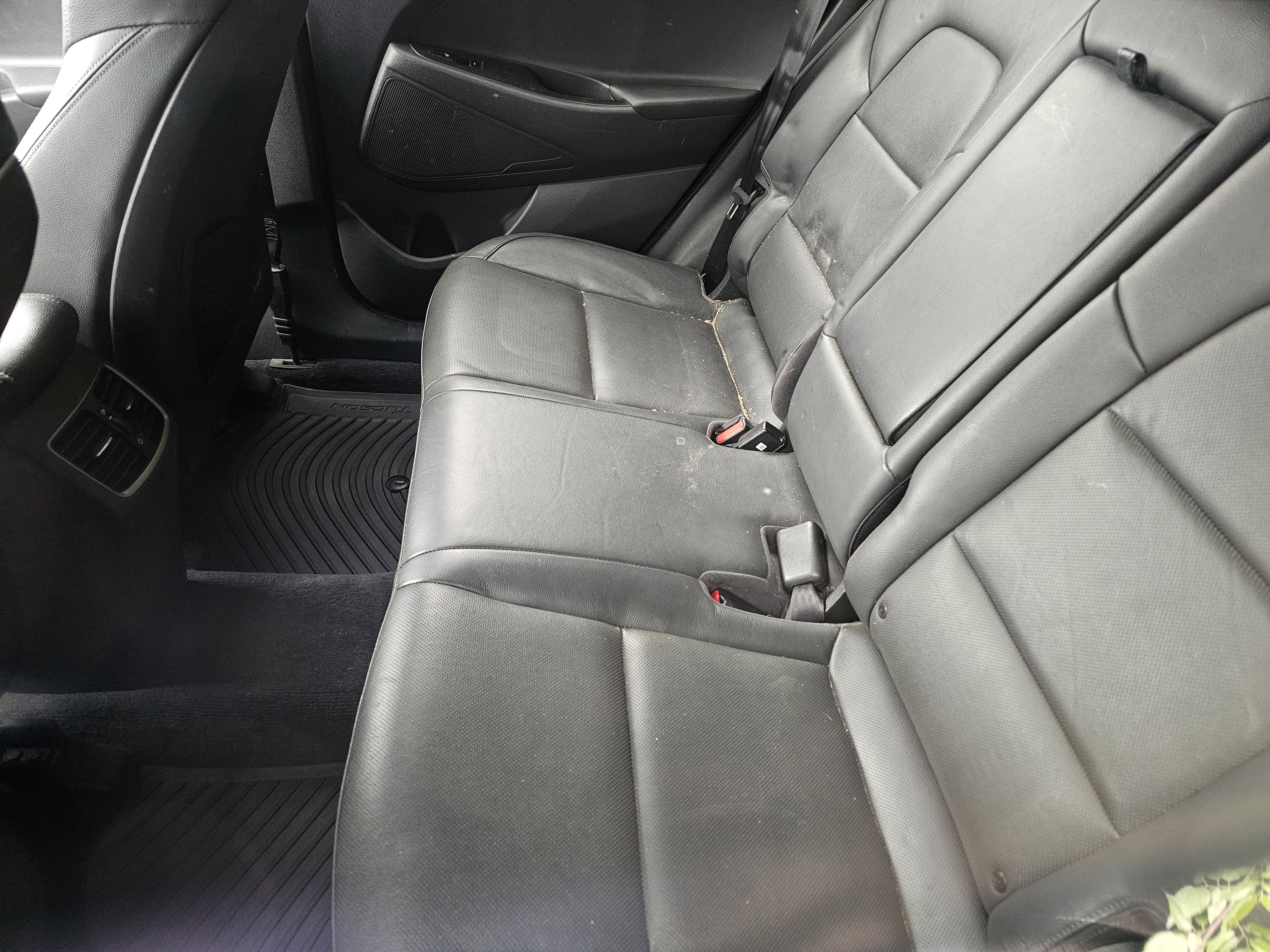Used 2016 Hyundai Tucson Limited w/ Option Group 03 FWD image 7