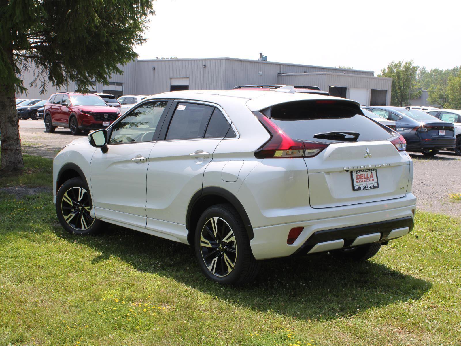New 2025 Mitsubishi Eclipse Cross SEL image 7