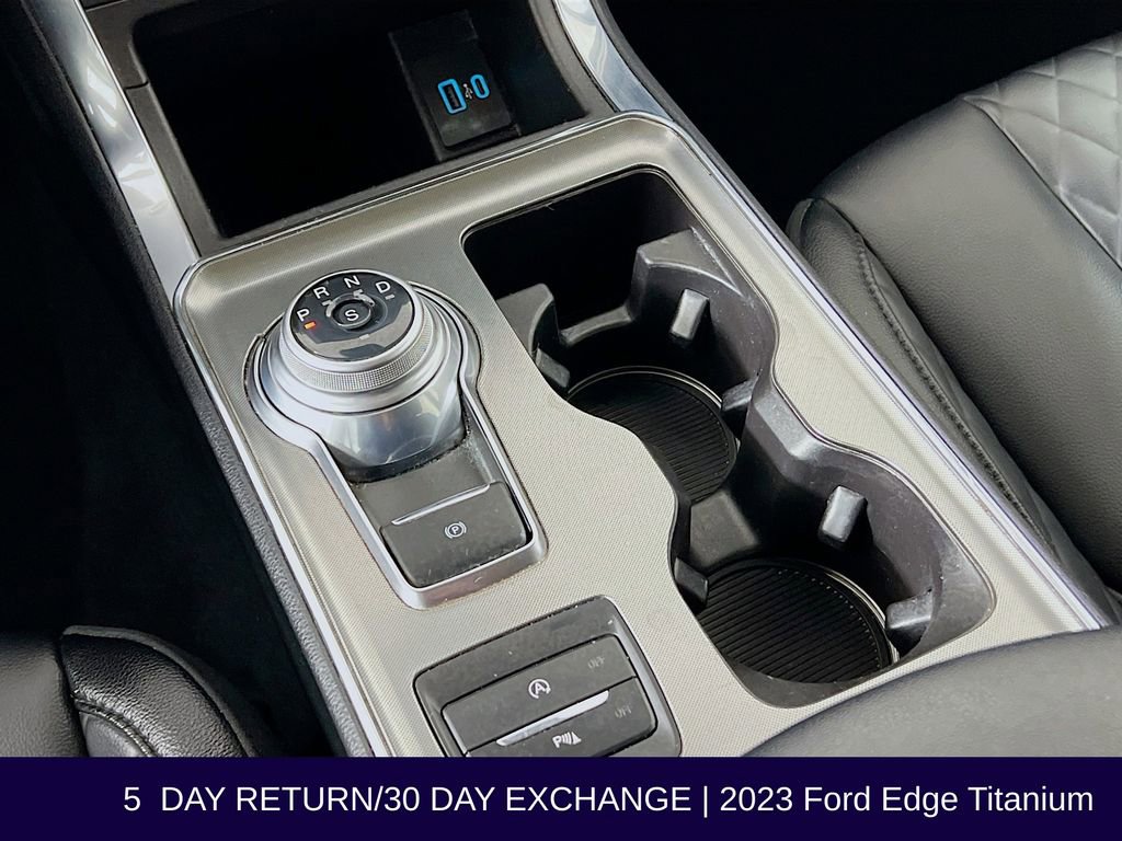 Used 2023 Ford Edge Titanium image 19