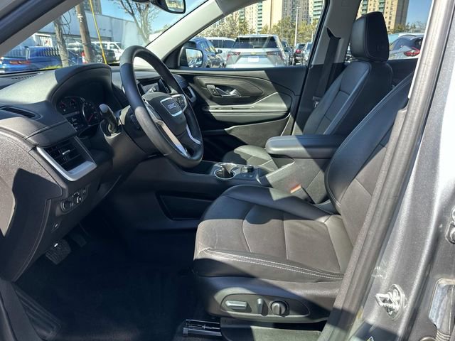 Used 2024 GMC Terrain SLT image 19