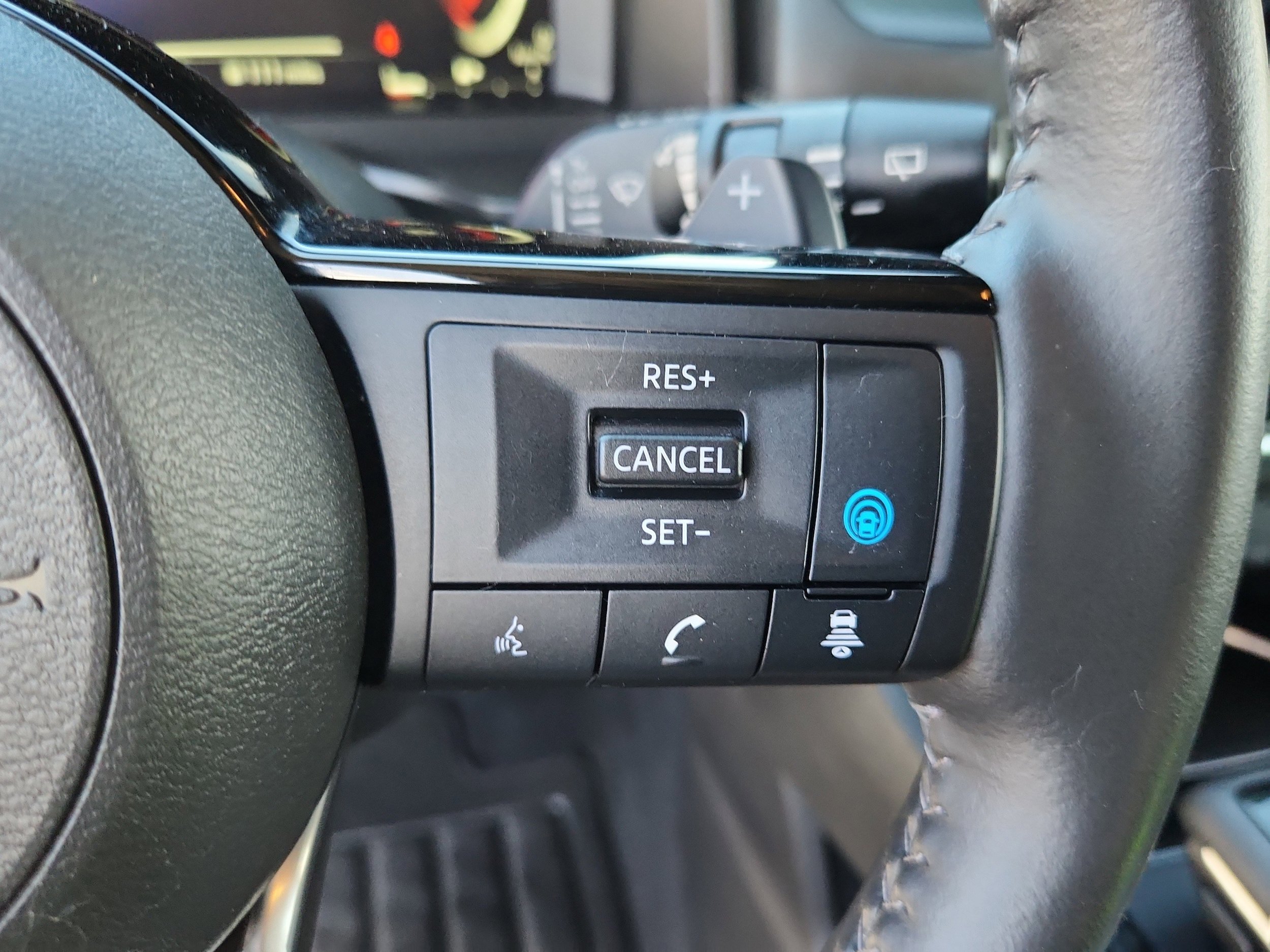 Used 2024 Nissan Rogue SL w/ SL Premium Package AWD/4WD image 24