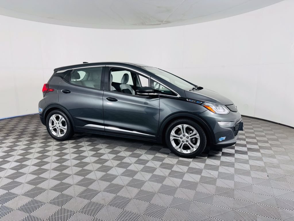 Used 2021 Chevrolet Bolt LT FWD image 2