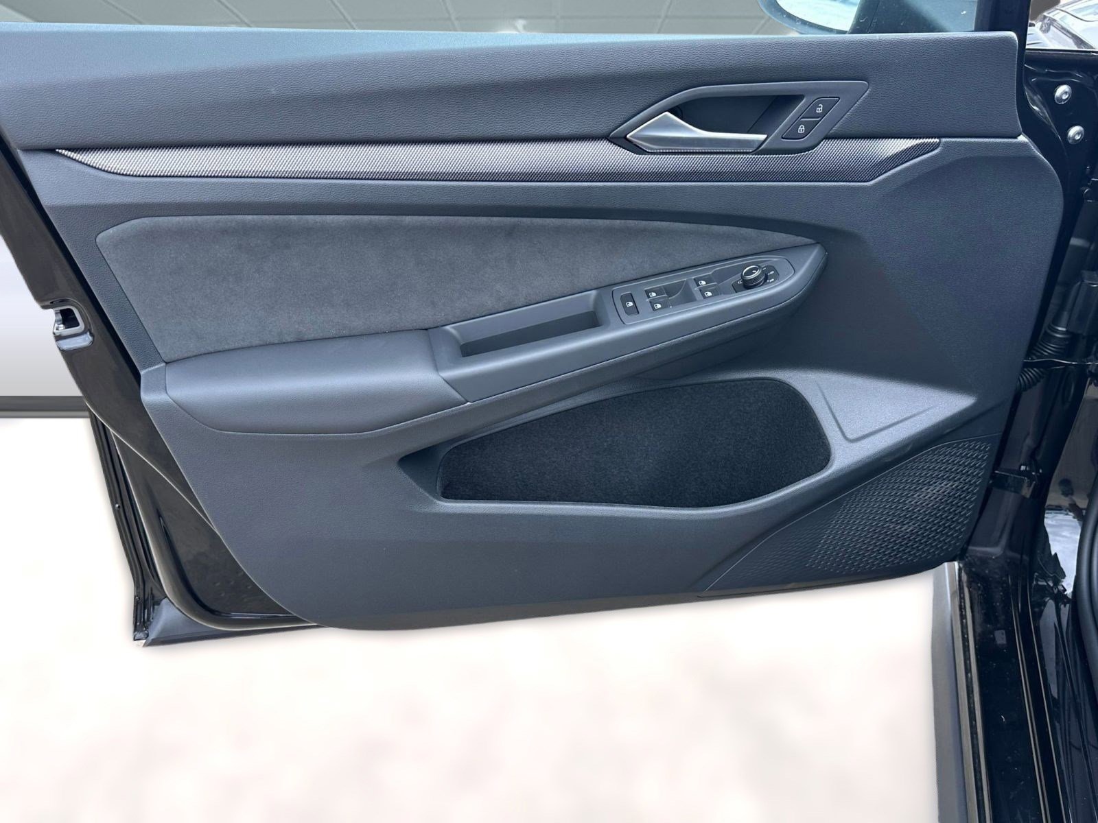 New 2026 Volkswagen Golf SE image 11