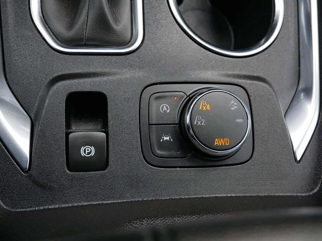 Used 2023 Chevrolet Traverse LT image 27