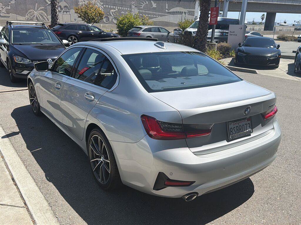 Used 2020 BMW 330i Sedan w/ Convenience Package RWD image 8