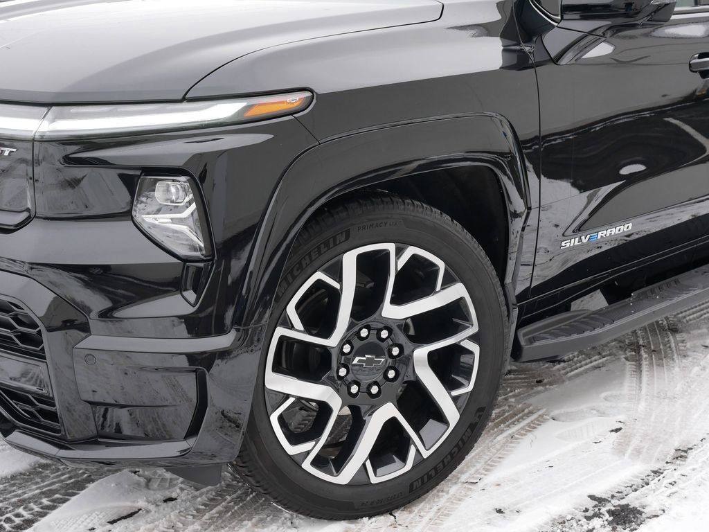 Used 2024 Chevrolet Silverado EV RST image 28