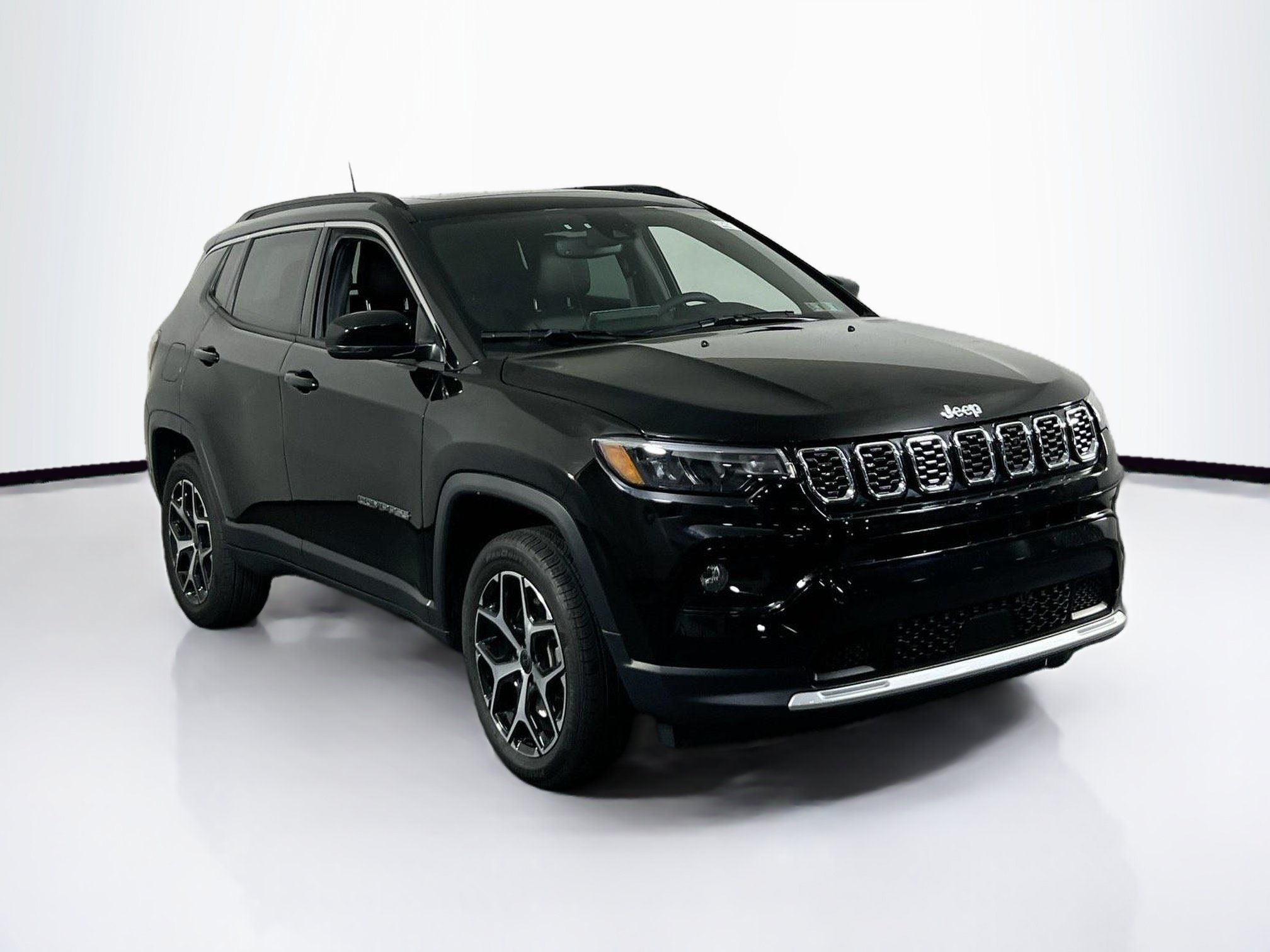 Used 2025 Jeep Compass Limited w/ Sun & Sound Group AWD/4WD image 3