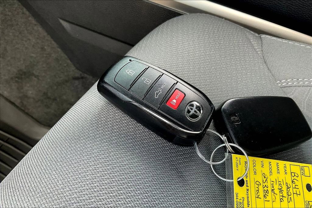 Used 2025 Toyota Tundra SR5 AWD/4WD image 10