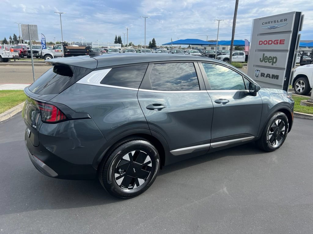 Used 2026 Kia Sportage LX FWD image 18