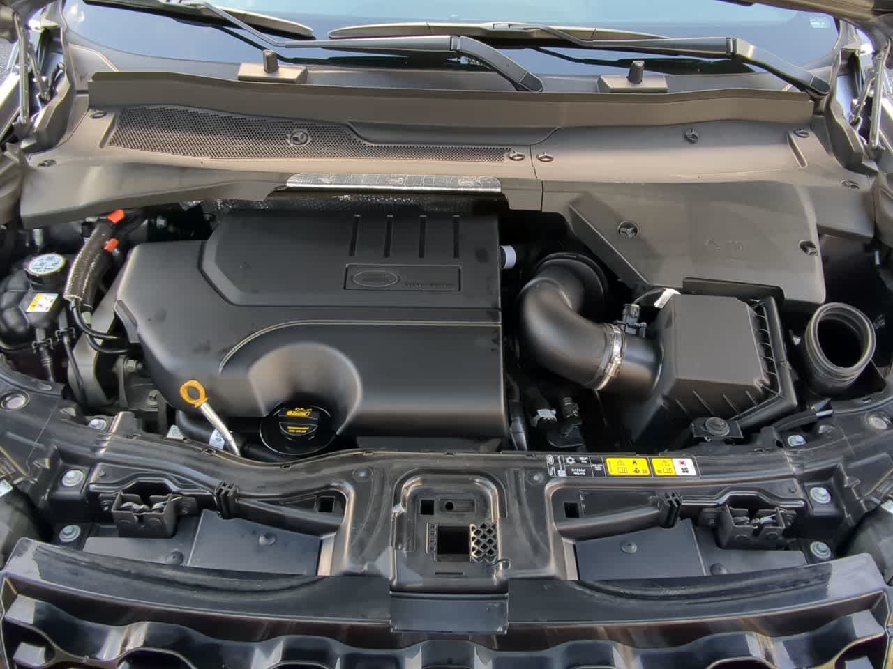 Certified 2025 Land Rover Discovery Sport Dynamic SE AWD/4WD image 14