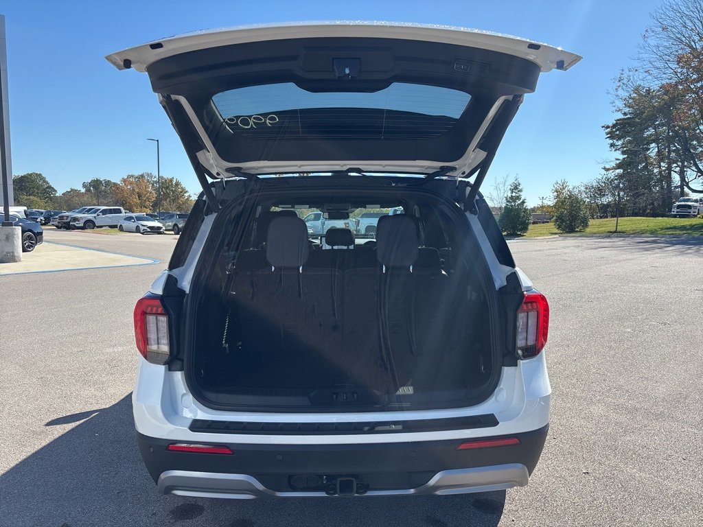 New 2026 Ford Explorer Platinum image 8