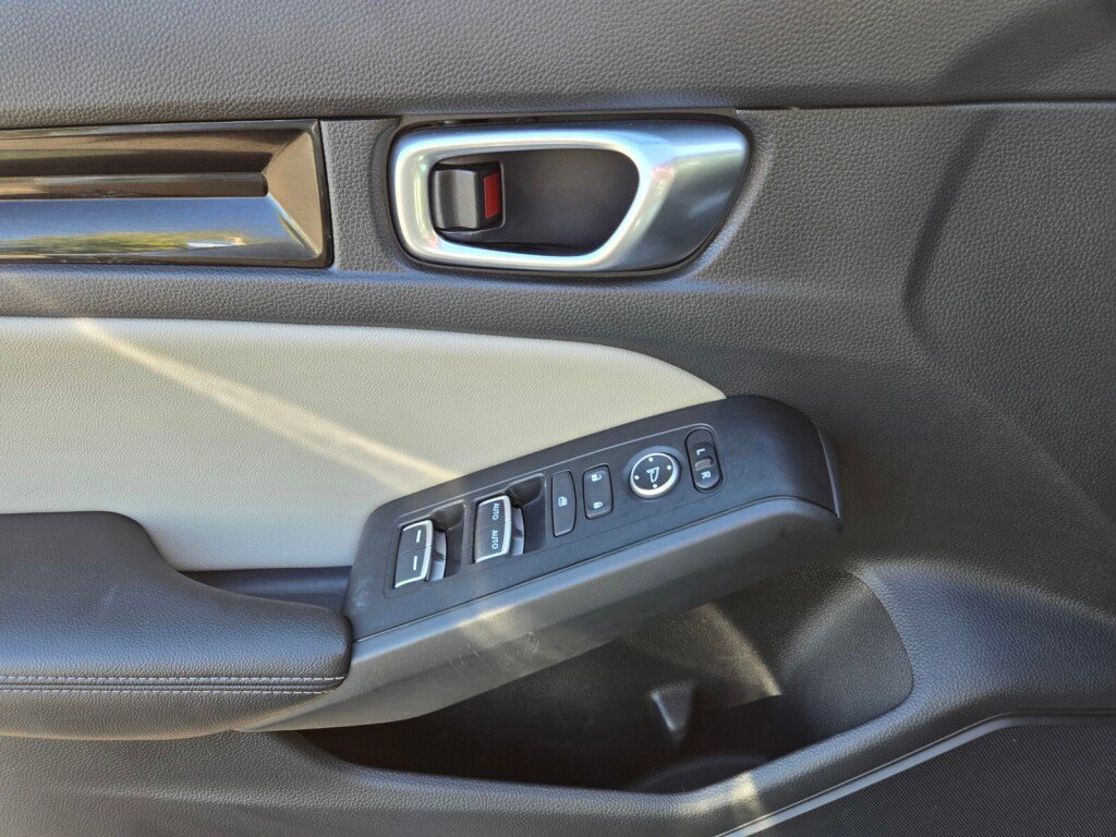 Certified 2024 Honda Civic EX-L image 15