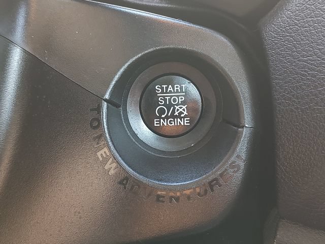 Used 2020 Jeep Renegade Altitude AWD/4WD image 20