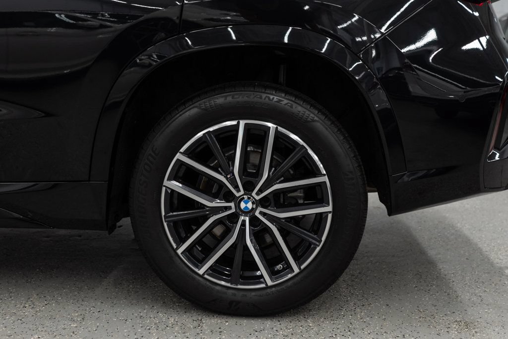 Used 2026 BMW X1 xDrive28i w/ M Sport Package AWD/4WD image 31