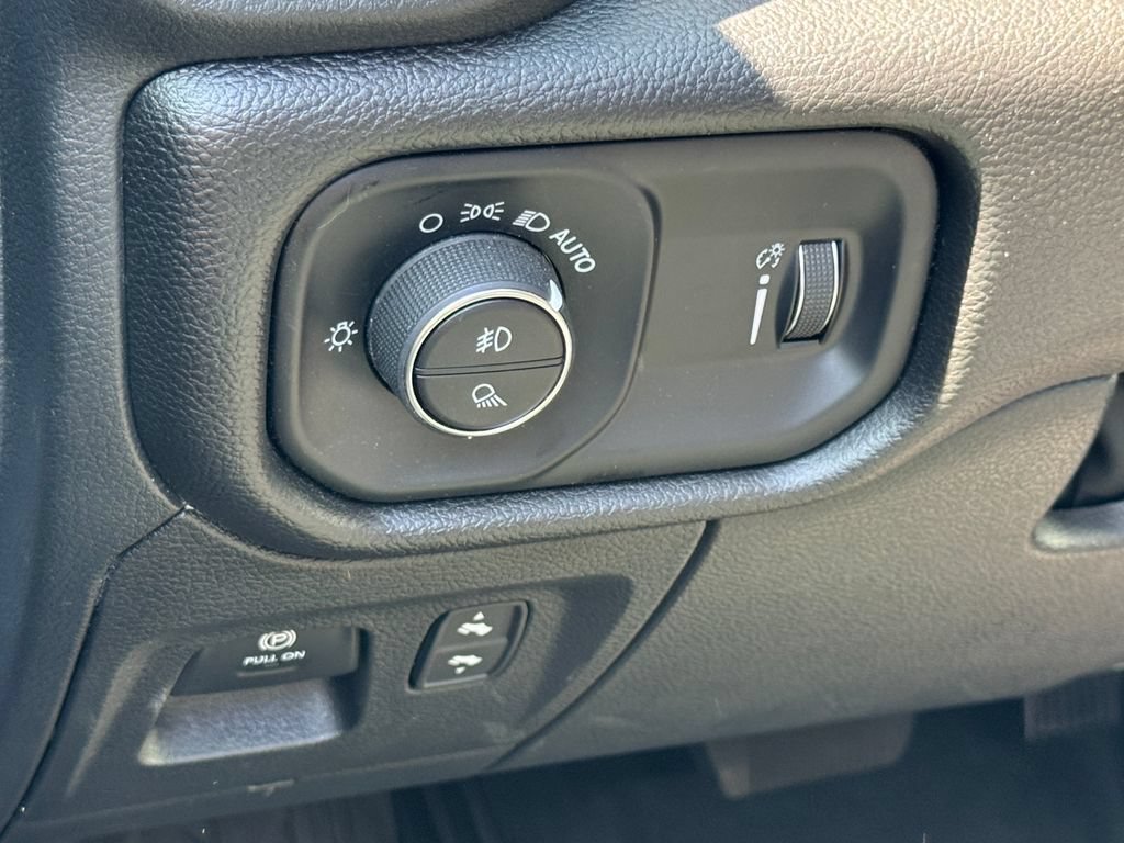 Used 2025 RAM 1500 Big Horn RWD image 23