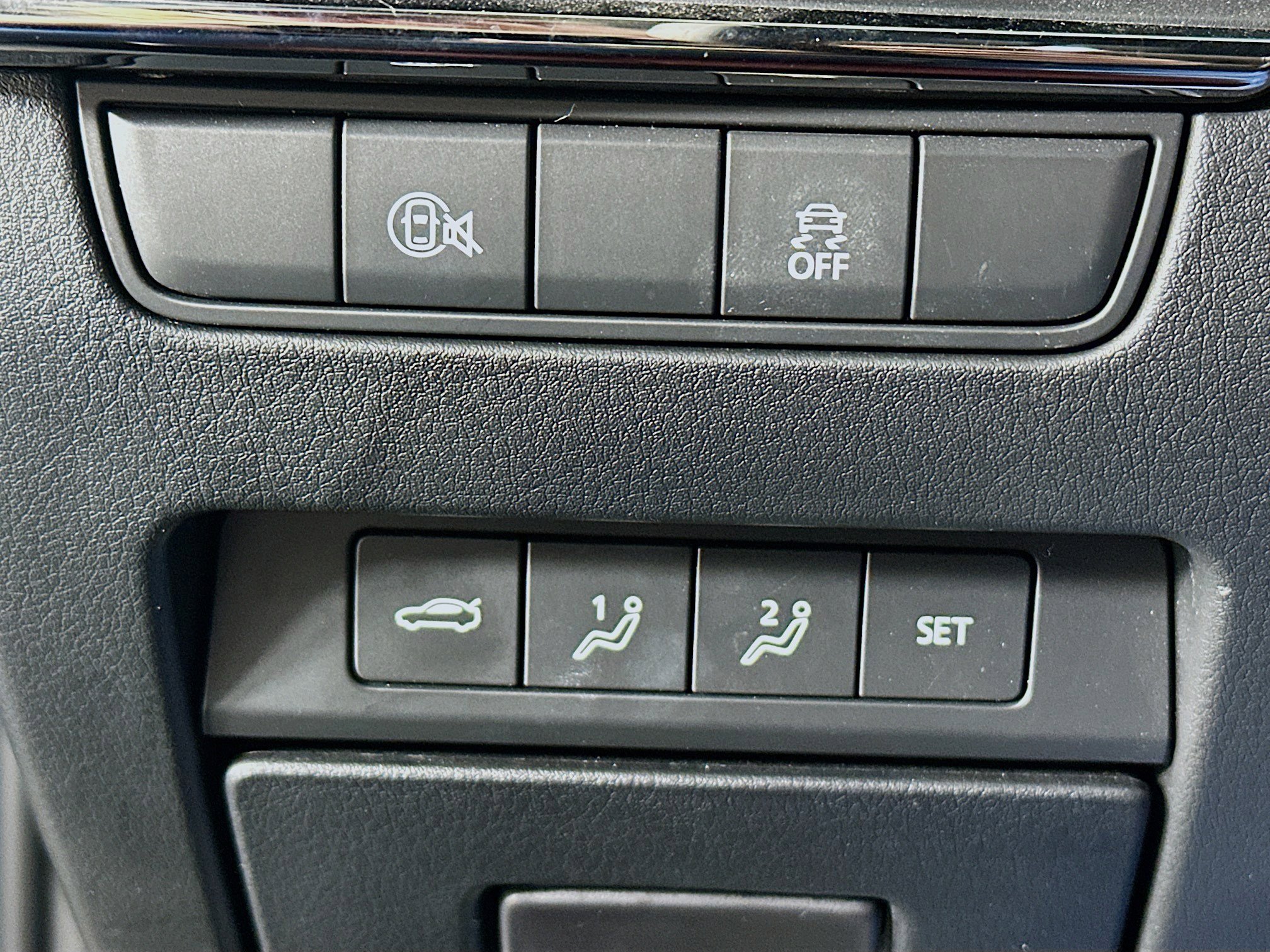 Used 2025 MAZDA MAZDA3 s image 17