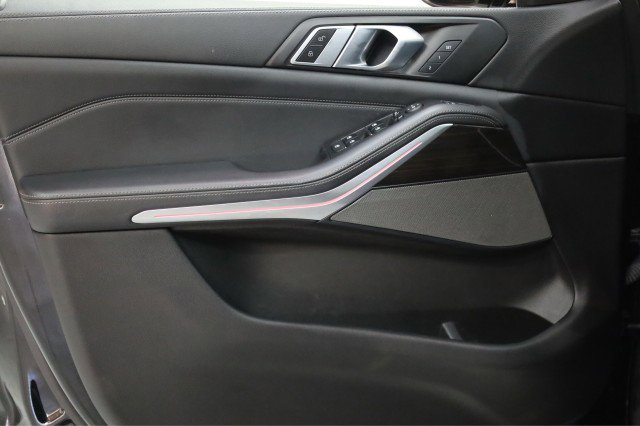 Used 2020 BMW X5 sDrive40i w/ Premium Package image 18
