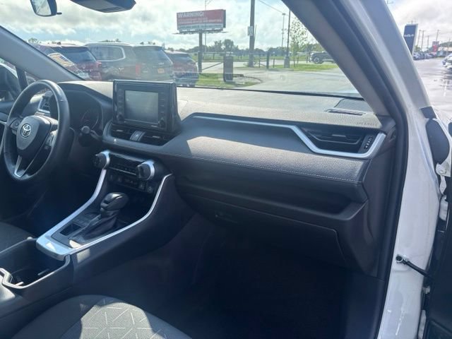 Used 2022 Toyota RAV4 XLE w/ XLE Grade Weather Package AWD/4WD image 47